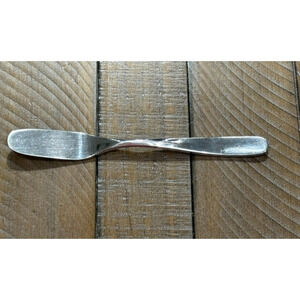 Robert Welch SCOOP MIRROR 1 Master Butter Knife 6 7/8 - Stainless Flatware